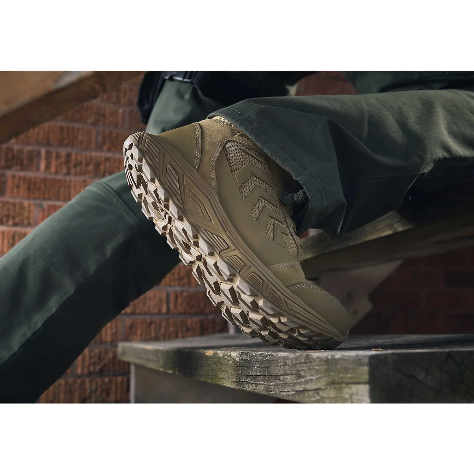 rush_shield_mid_dryguard_6.webp Wolverine Rush Shield Mid DRYGuard Coyote New